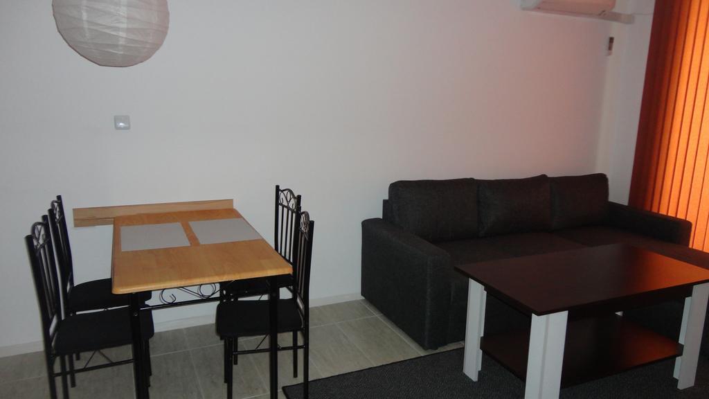 Apartment In Green Beach Resort Kavatsi 索佐波尔 外观 照片